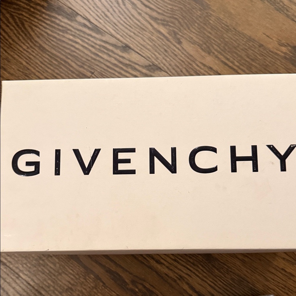 Givenchy Voyou Runway Slingback Flats Silvery Lamb Leather EU 40 New In Box $950 - Picture 7 of 8